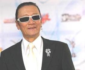 谢贤听到媒体爆料的视频,揭秘幕后真相